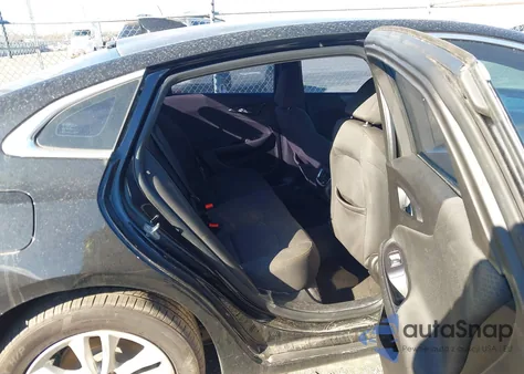 2018 Chevrolet Malibu Lt z USA, uszkodzony, nr VIN 1G1ZD5ST7JF186854